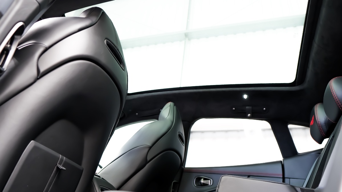 2020 Aston Martin DBX Image 5